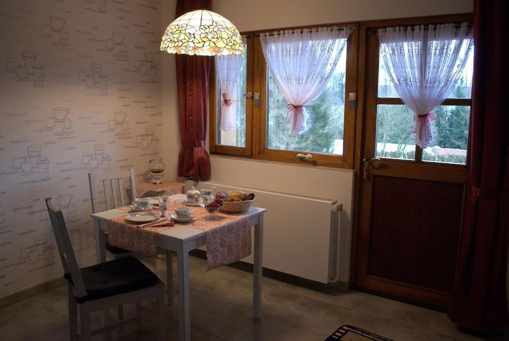 Appartement Casavitis Erholung Am Weinberg à Lontzen Extérieur photo